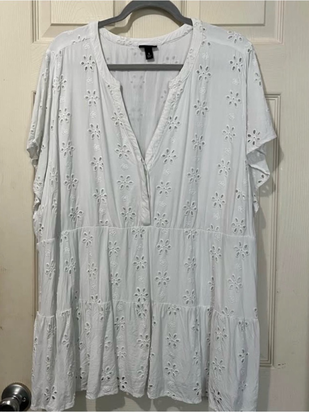 torrid White Eyelet Tiered V-Neck Tunic